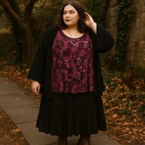 Torrid Super Soft Skull Rose Top Sz 1X Purple WhimsiGoth Grunge Long Sleeve Soft